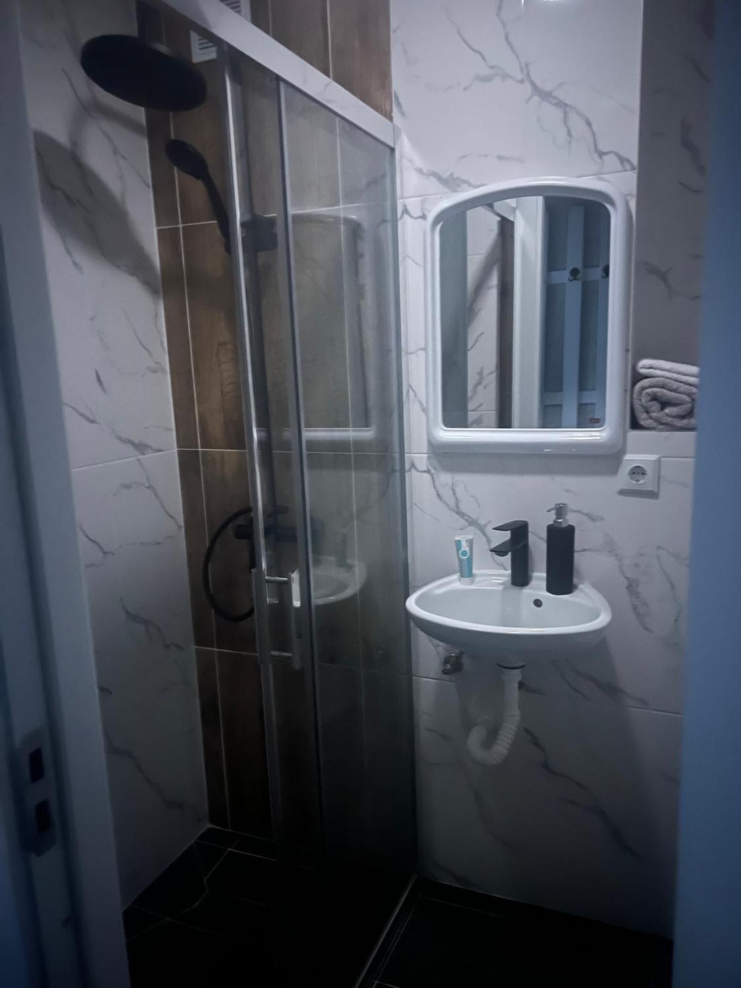 Apartament 2 Camere บายามาเร ภายนอก รูปภาพ