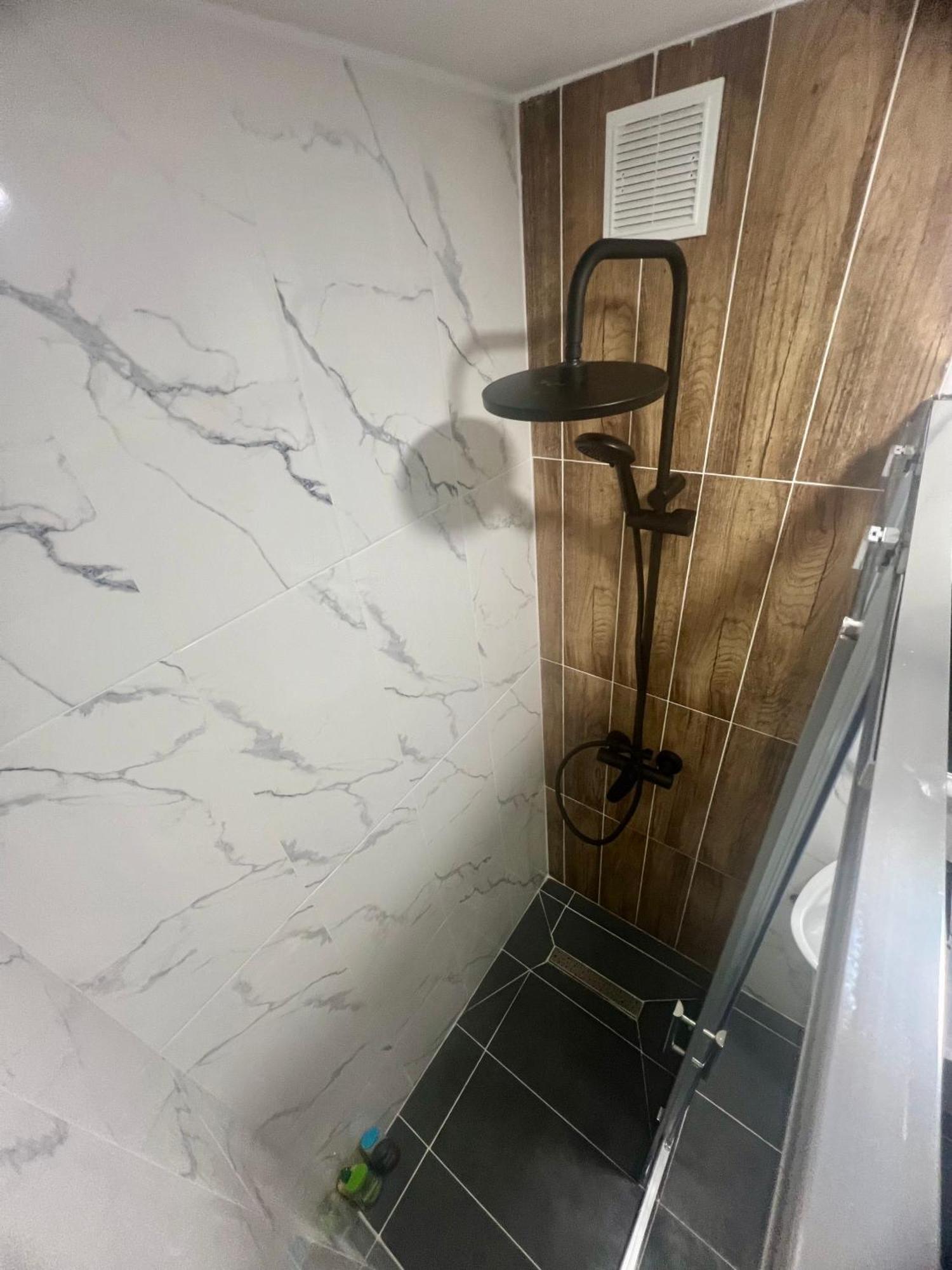 Apartament 2 Camere บายามาเร ภายนอก รูปภาพ