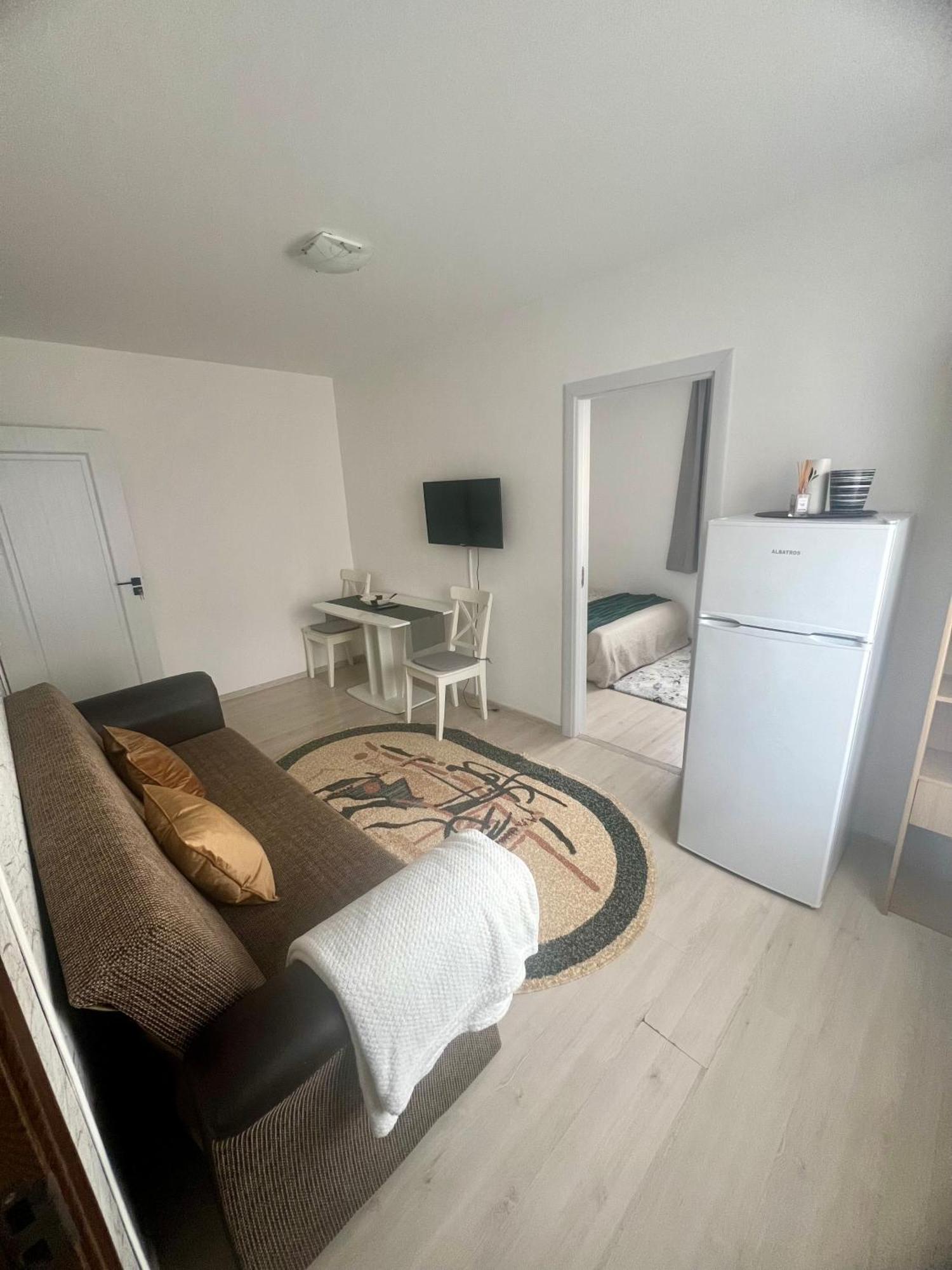 Apartament 2 Camere บายามาเร ภายนอก รูปภาพ